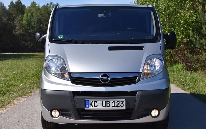 Opel Vivaro cena 43700 przebieg: 253000, rok produkcji 2009 z Lesko małe 781